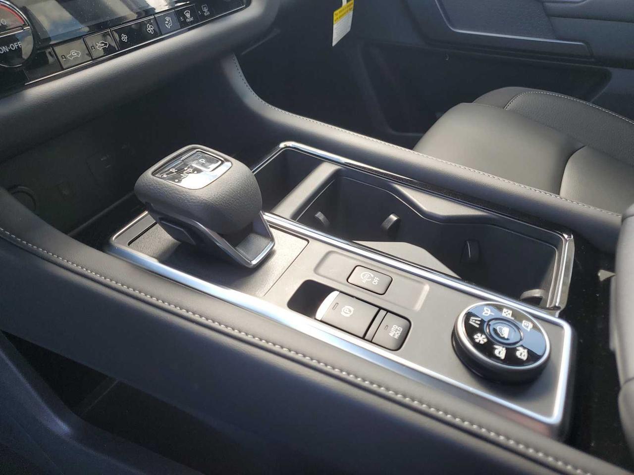 2025 Nissan Pathfinder SL Medford MA