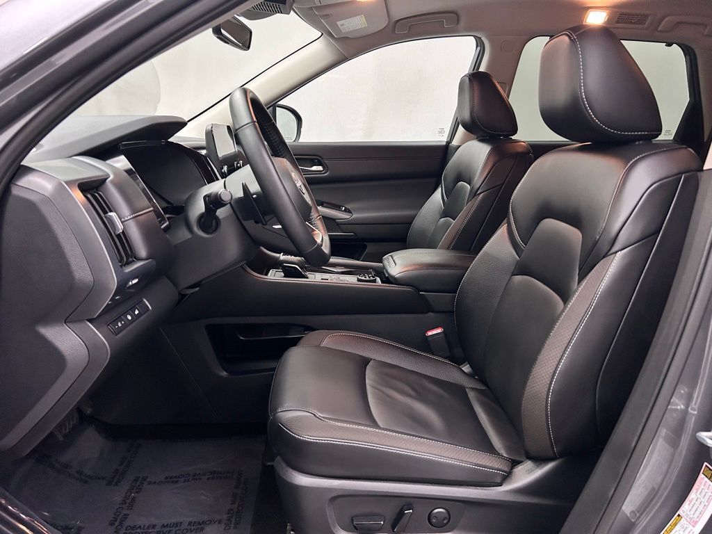 2025 Nissan Pathfinder SL Portland OR