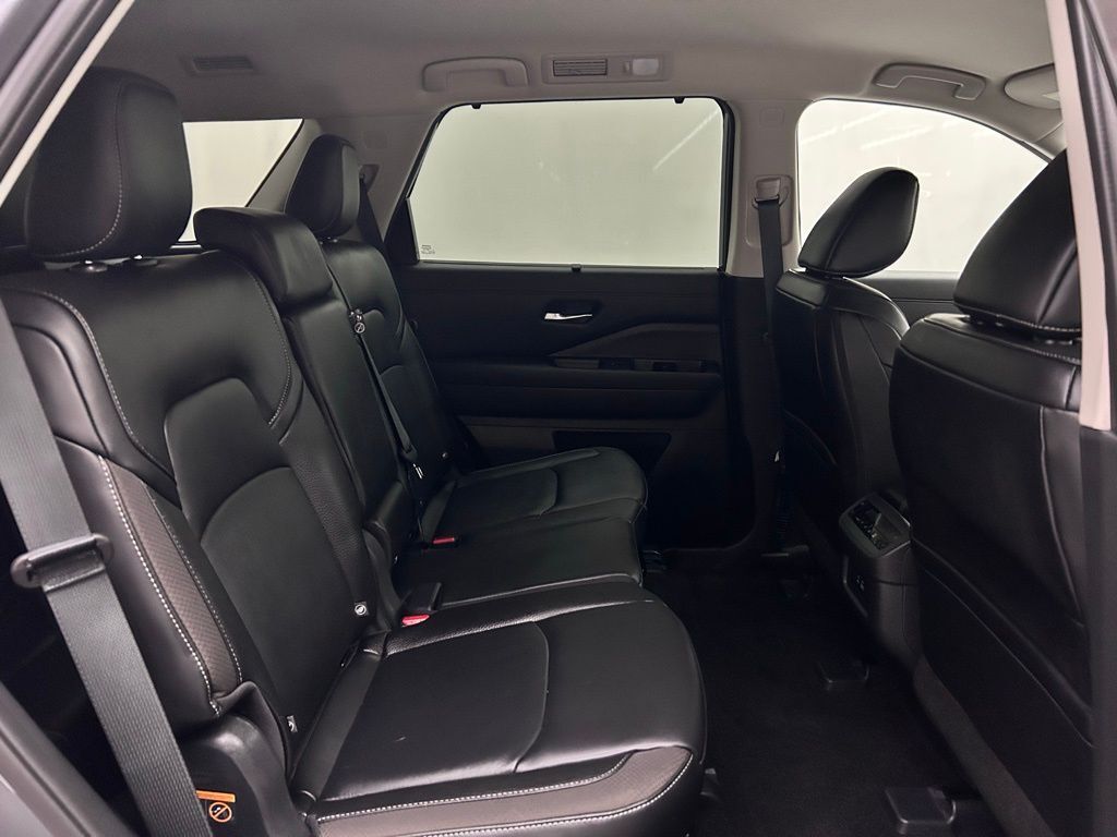 2025 Nissan Pathfinder SL Portland OR