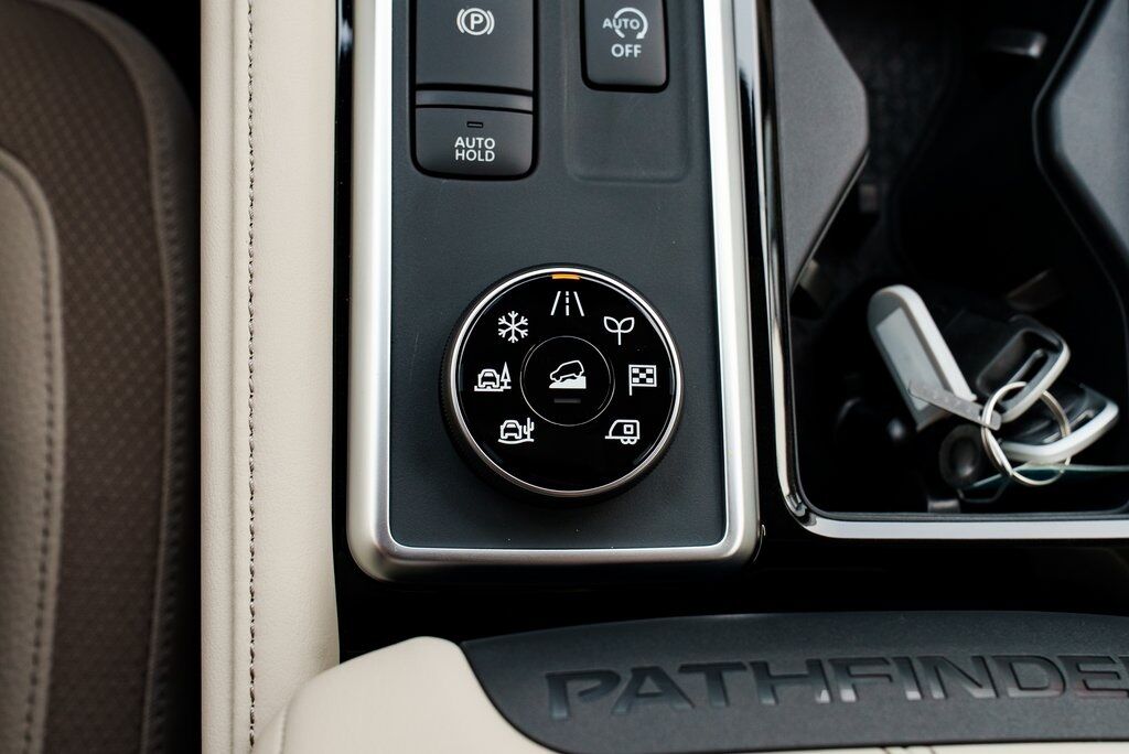 2025 Nissan Pathfinder SL Beaverton OR