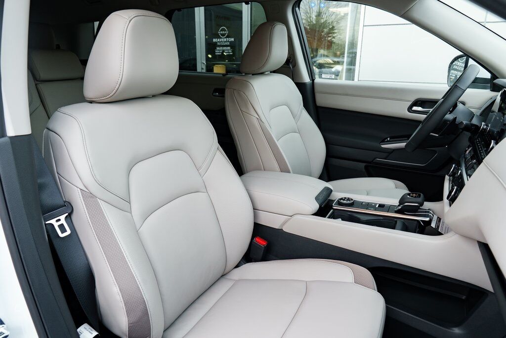 2025 Nissan Pathfinder SL Beaverton OR