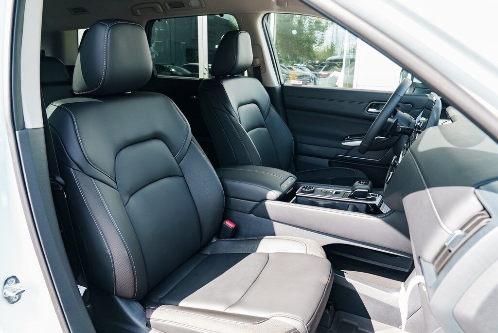 2025 Nissan Pathfinder SL Beaverton OR