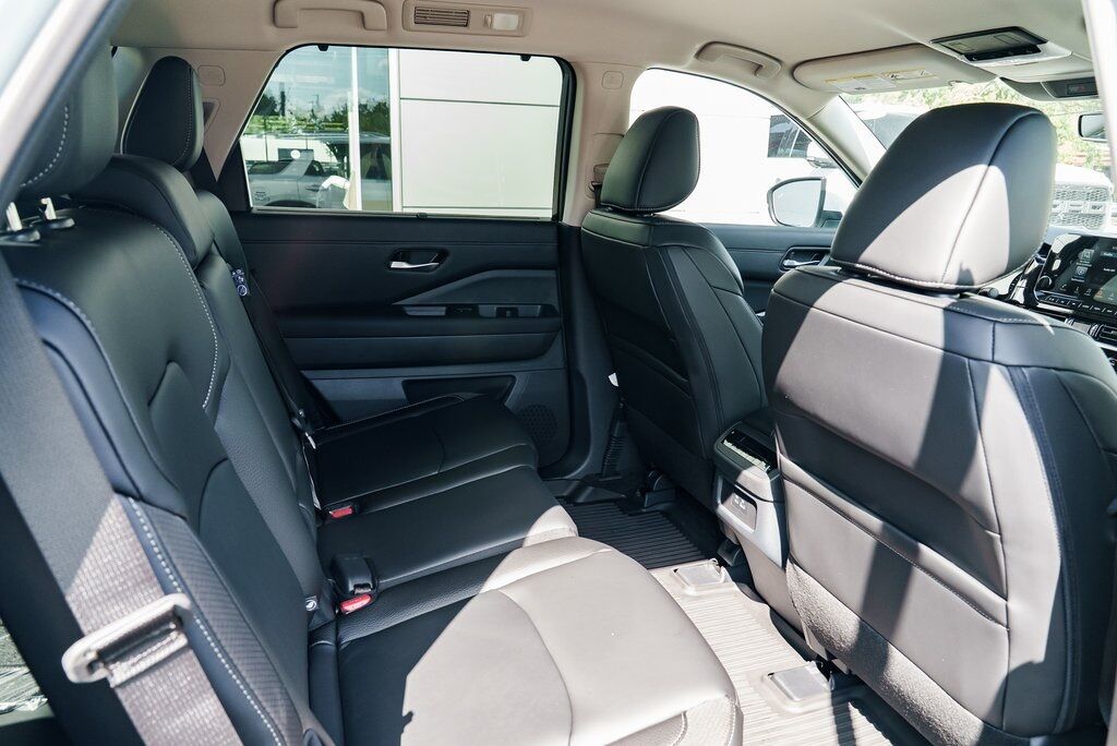 2025 Nissan Pathfinder SL Beaverton OR