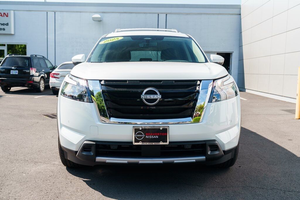 2025 Nissan Pathfinder SL Beaverton OR