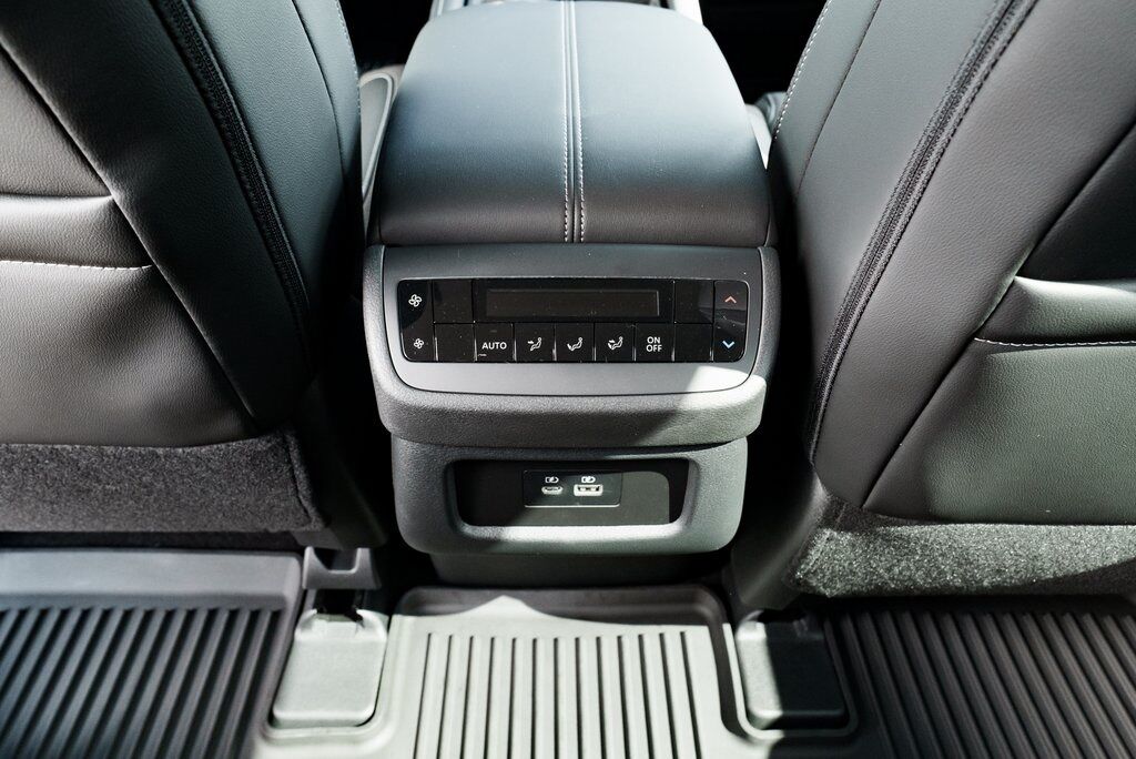 2025 Nissan Pathfinder SL Beaverton OR