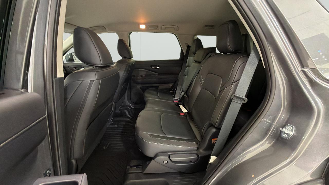 2025 Nissan Pathfinder SL San Antonio TX