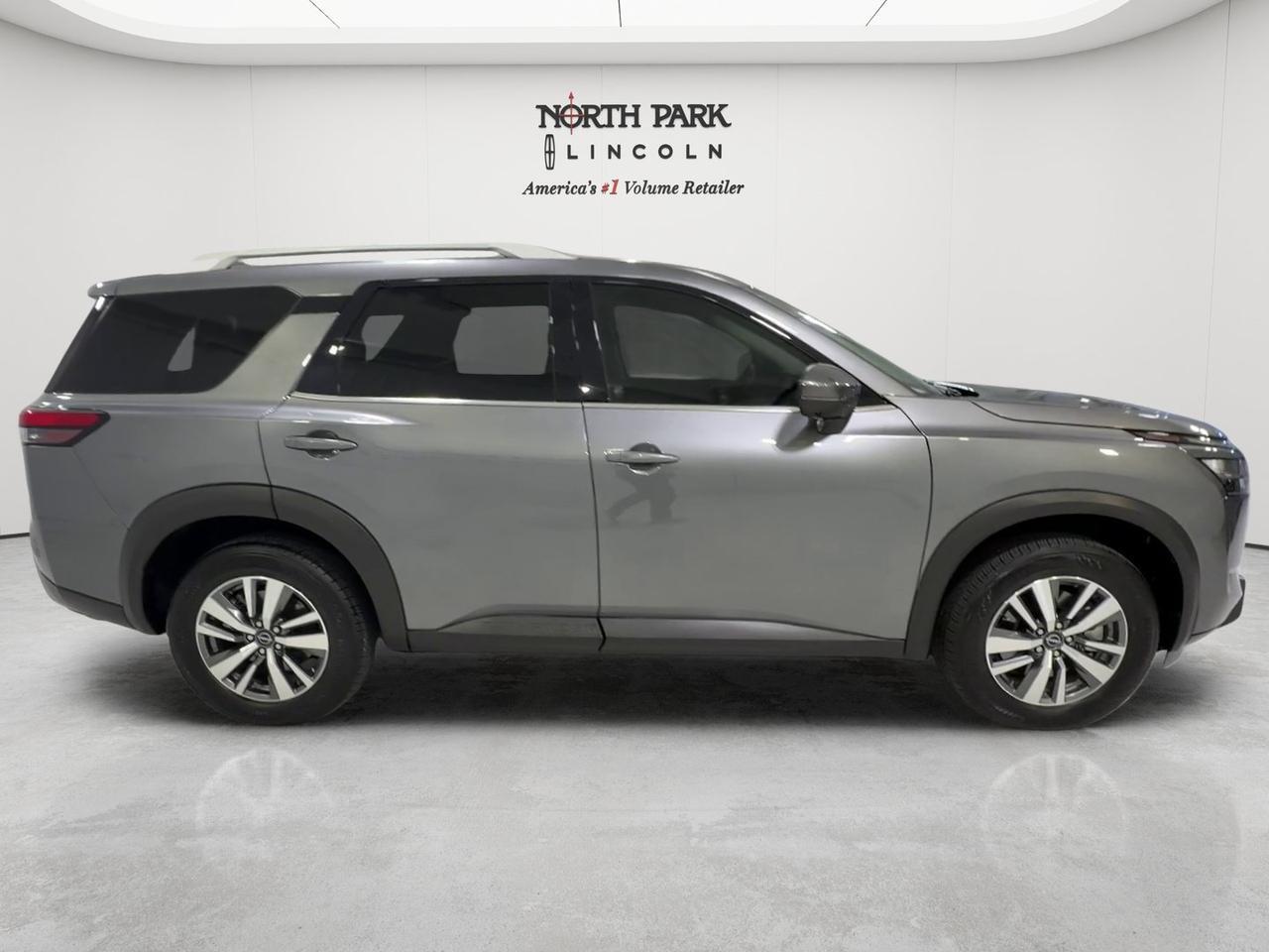 2025 Nissan Pathfinder SL San Antonio TX