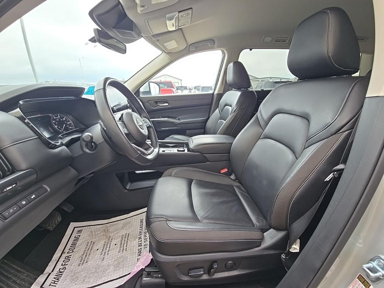 2025 Nissan Pathfinder SL Watertown SD