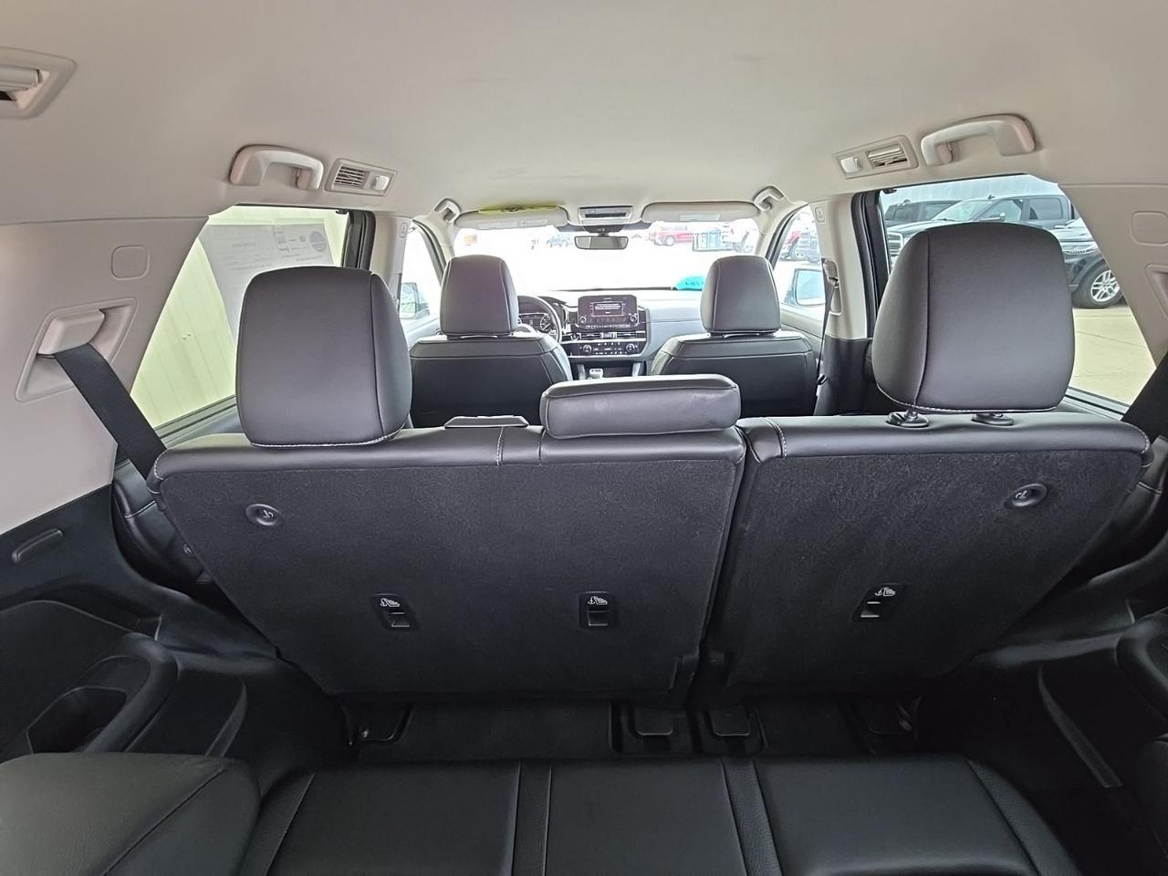 2025 Nissan Pathfinder SL Watertown SD