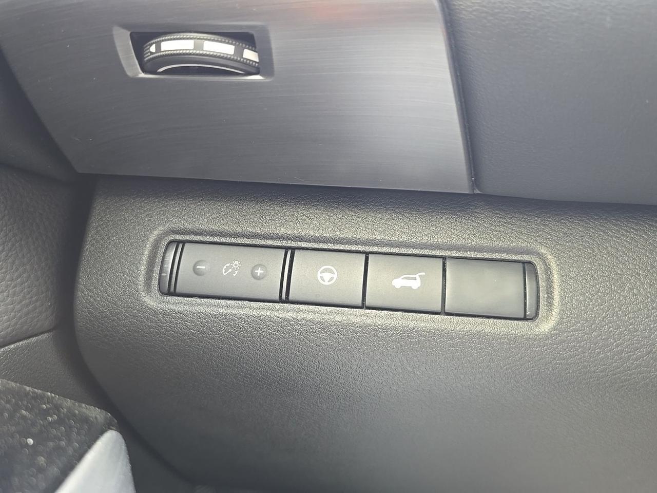 2025 Nissan Pathfinder SL Watertown SD