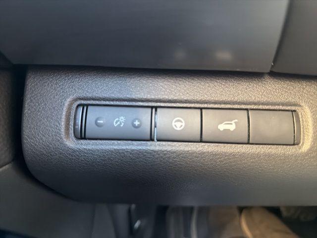 2025 Nissan Pathfinder SL Watertown SD