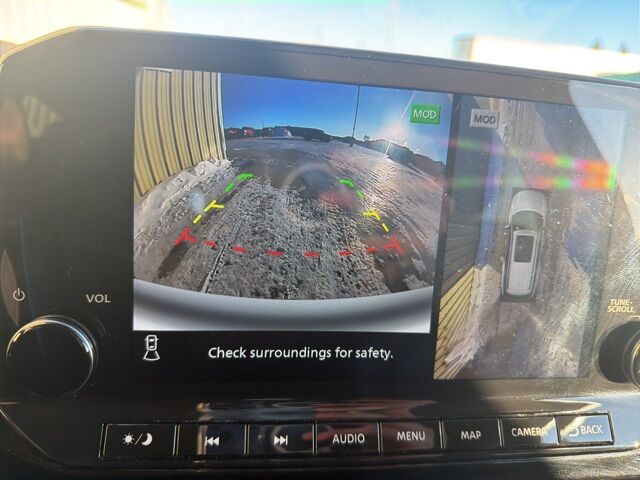 2025 Nissan Pathfinder SL Watertown SD