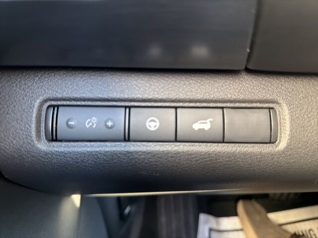 2025 Nissan Pathfinder SL Watertown SD