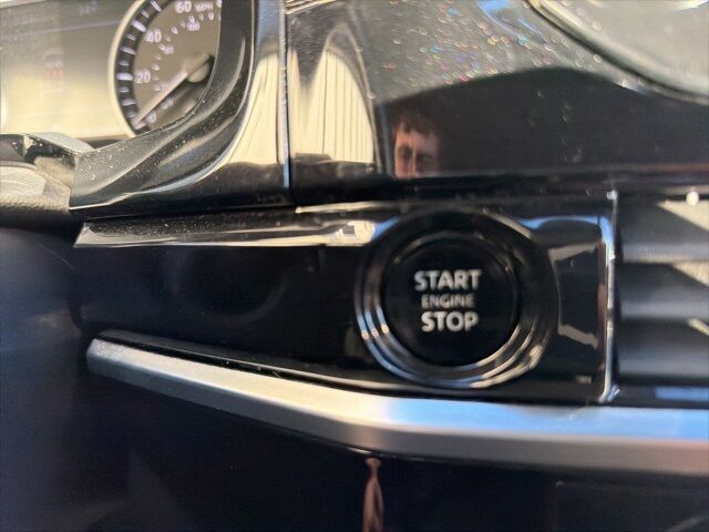 2025 Nissan Pathfinder SL Watertown SD