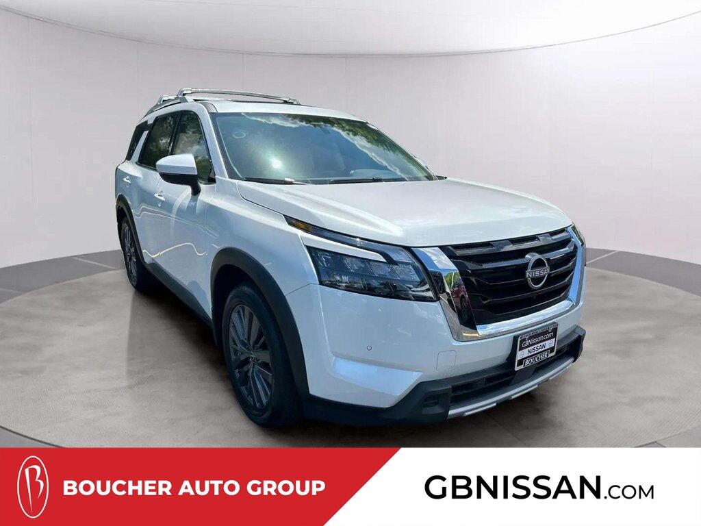 2025 Pathfinder SL w/Premium Pkg