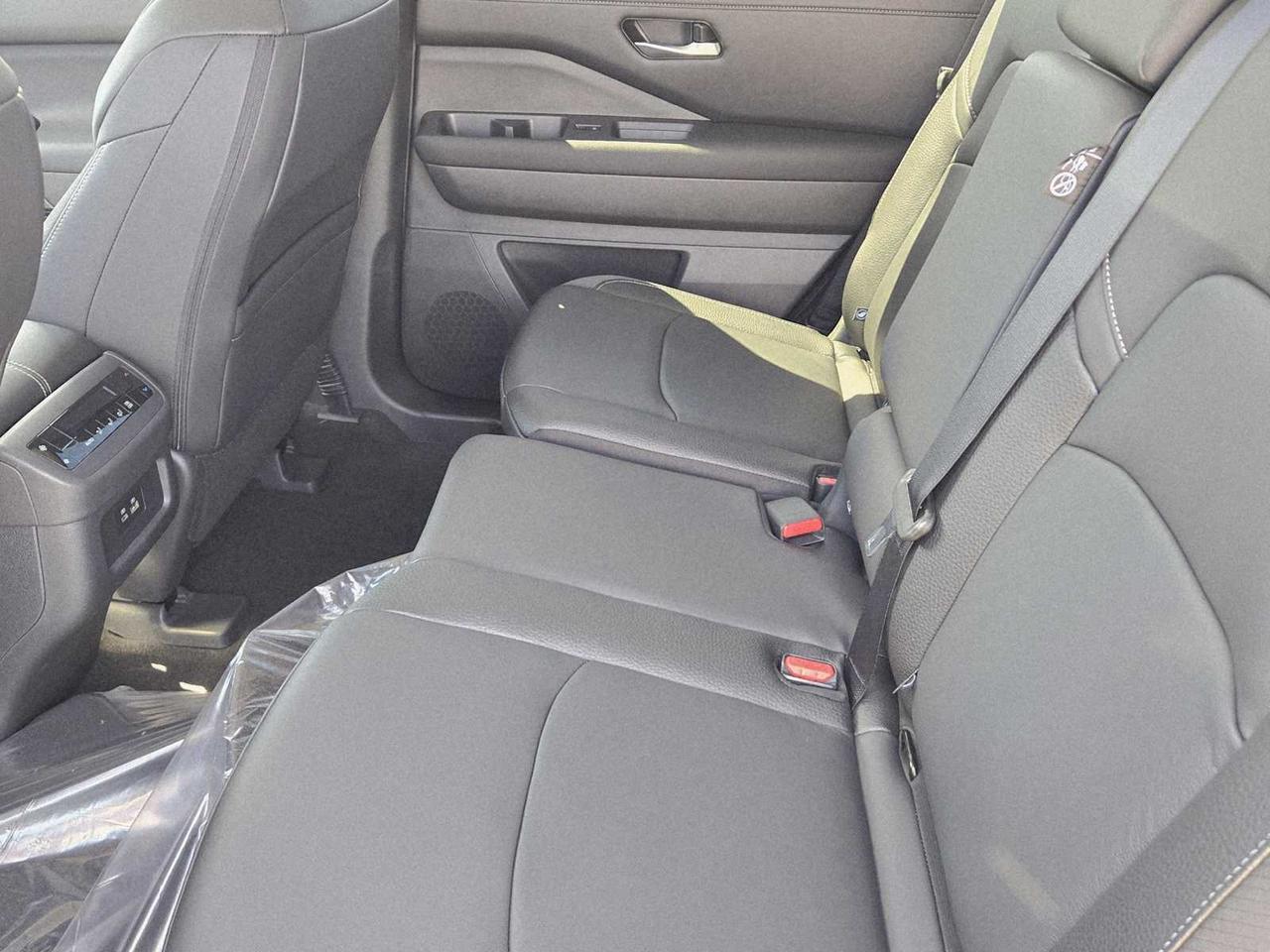 2025 Nissan Pathfinder SL Medford MA