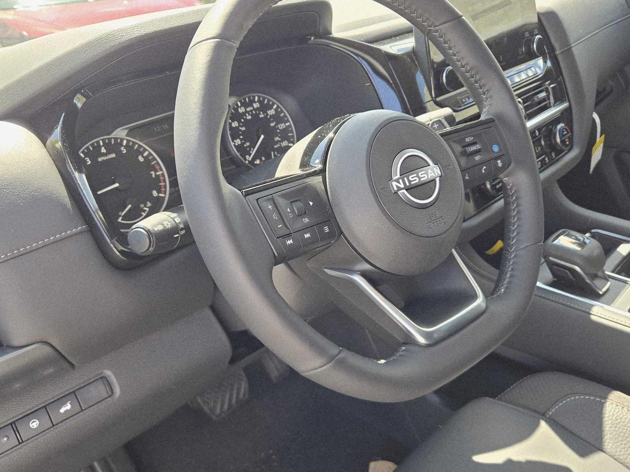 2025 Nissan Pathfinder SL Medford MA