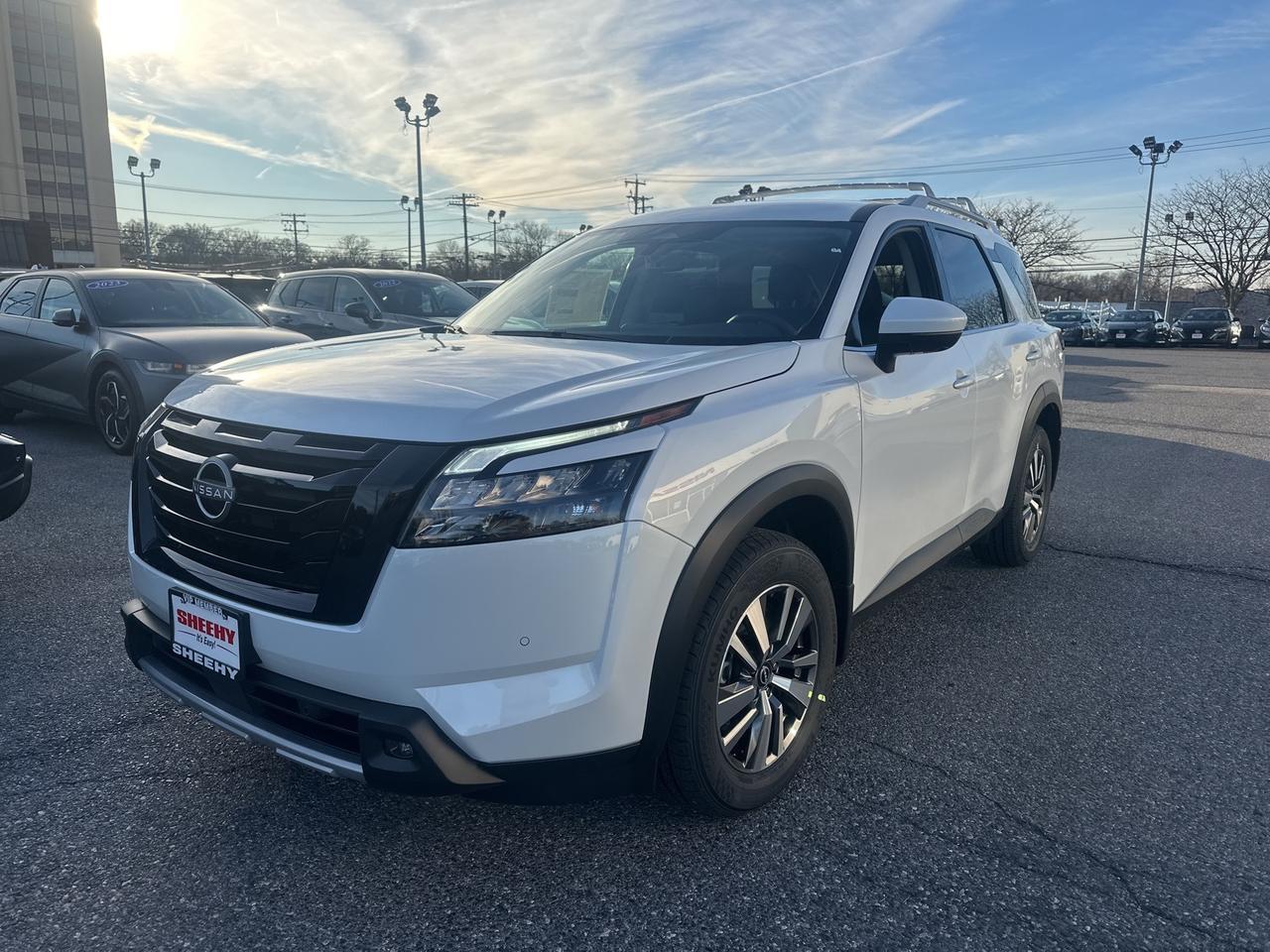 2025 Nissan Pathfinder SL Glen Burnie MD