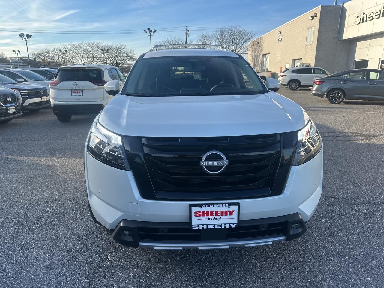 2025 Nissan Pathfinder SL Glen Burnie MD