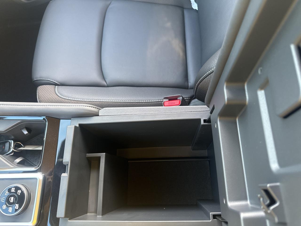 2025 Nissan Pathfinder SL Glen Burnie MD