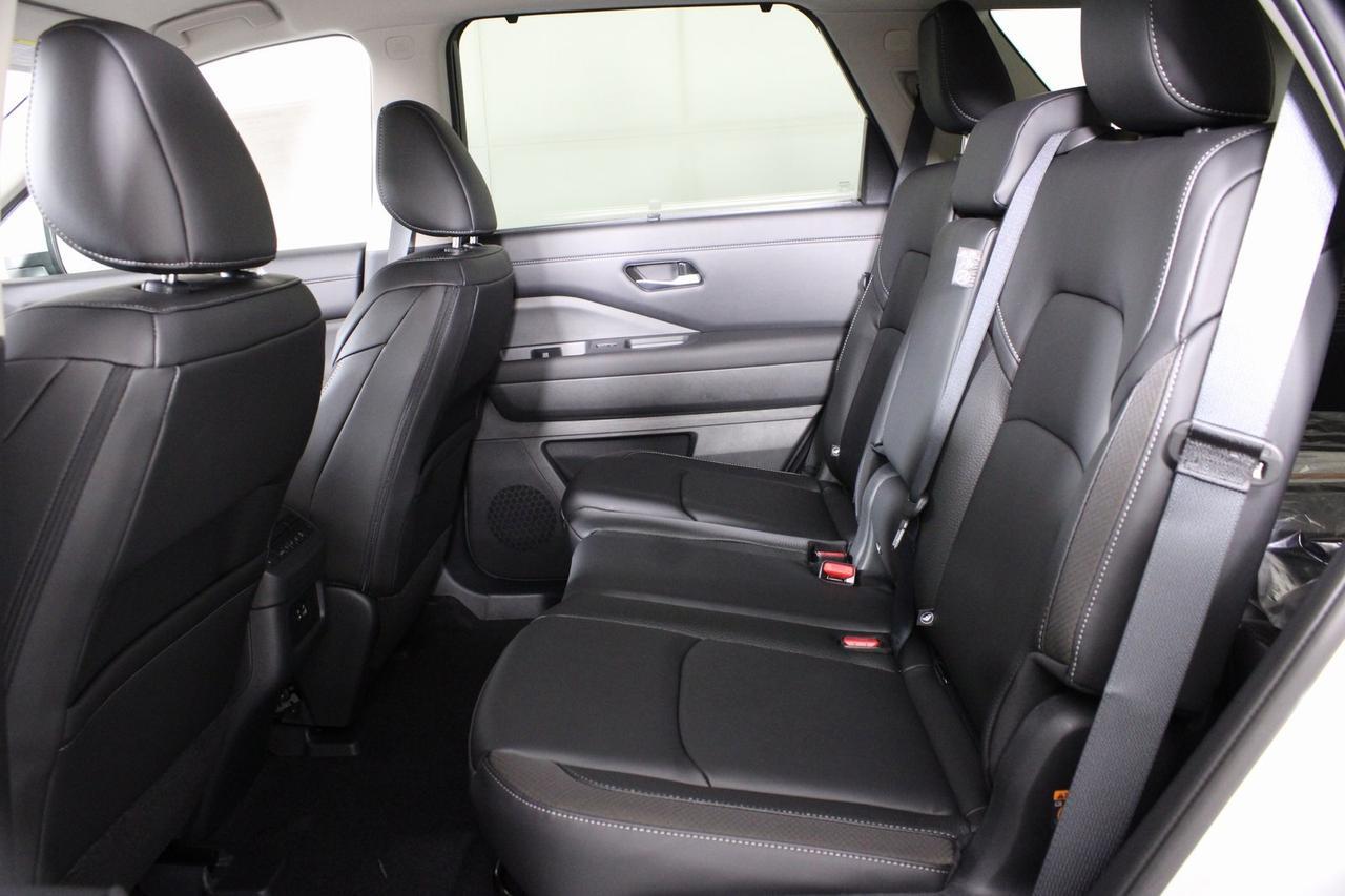 2025 Nissan Pathfinder SL Manassas VA