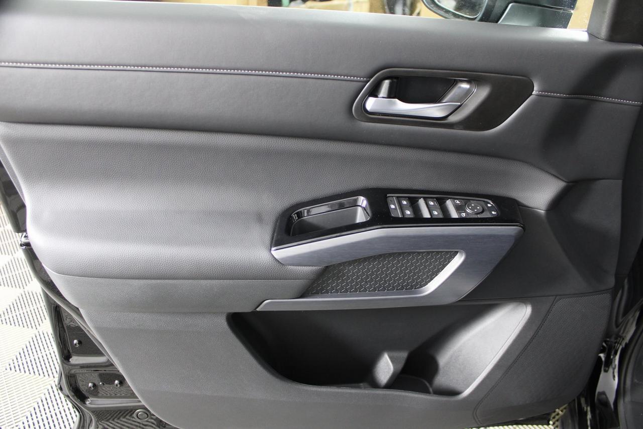 2025 Nissan Pathfinder SL Manassas VA