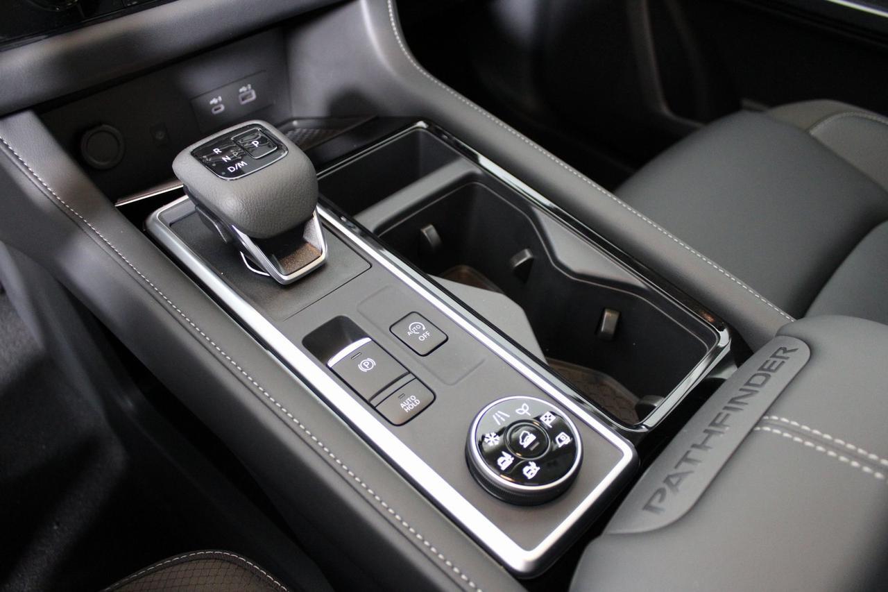 2025 Nissan Pathfinder SL Manassas VA