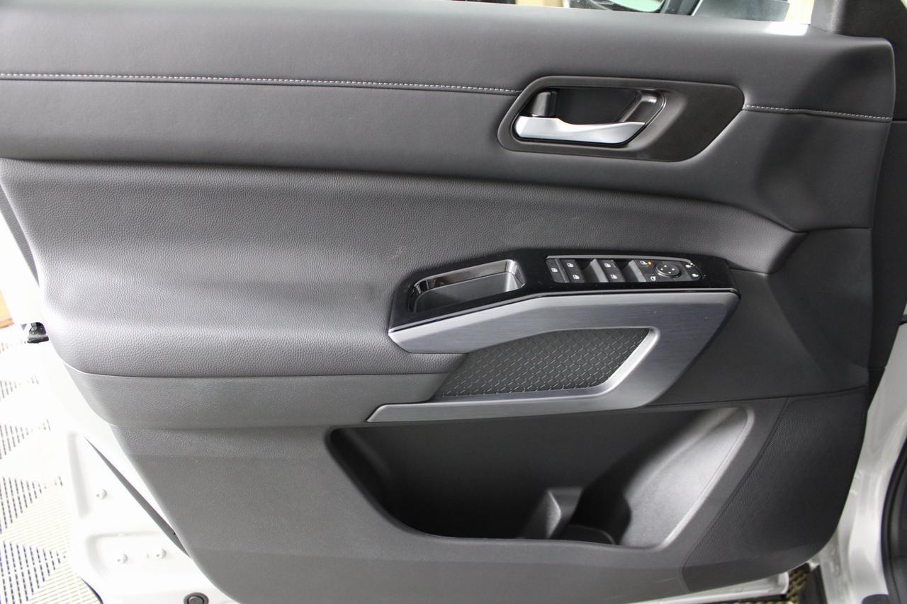 2025 Nissan Pathfinder SL Manassas VA