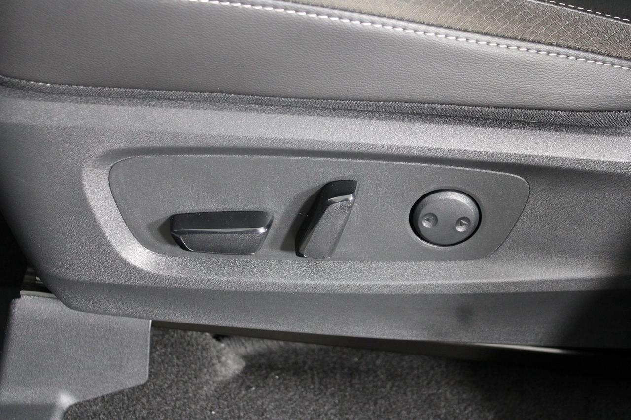 2025 Nissan Pathfinder SL Manassas VA