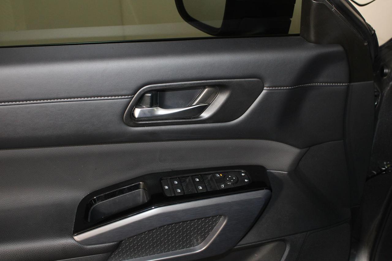 2025 Nissan Pathfinder SL Manassas VA