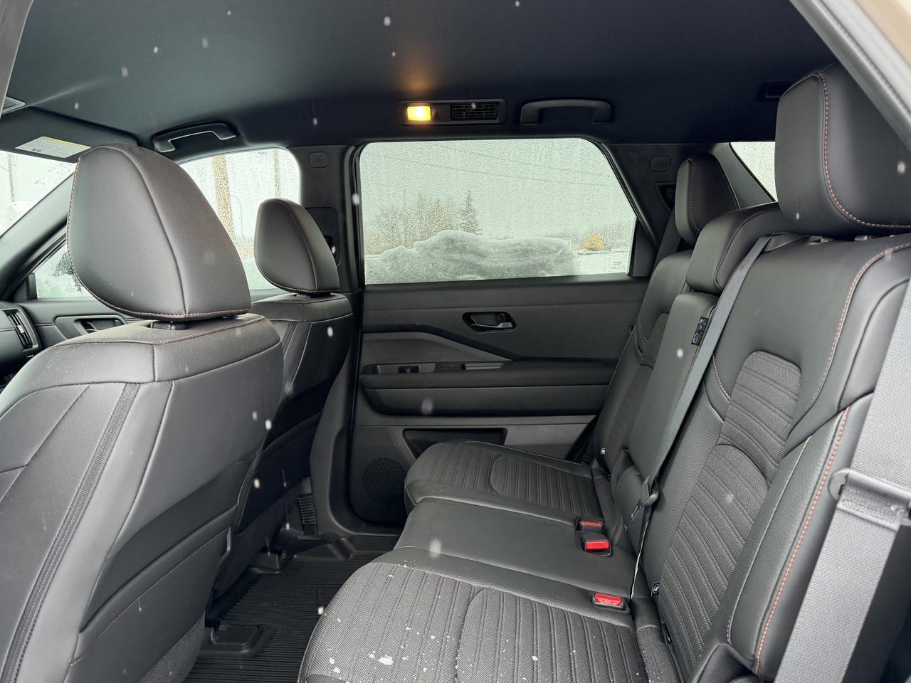 2025 Nissan Pathfinder SV | Rock Creek Edition | 360 Camera | Off-Road Mode | 8 Seater | Heated Seats | Leather Redwater AB