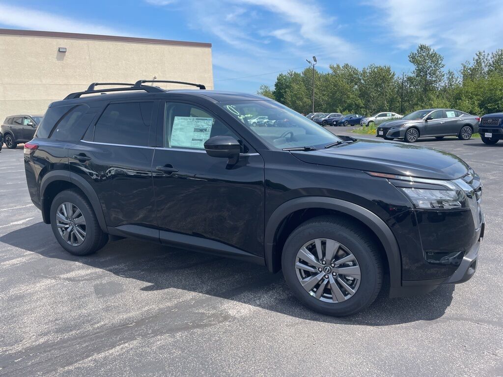 2025 Nissan Pathfinder SV 4WD Duluth MN