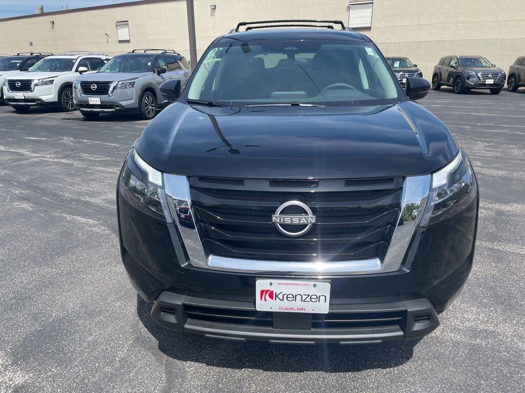2025 Nissan Pathfinder SV 4WD Duluth MN