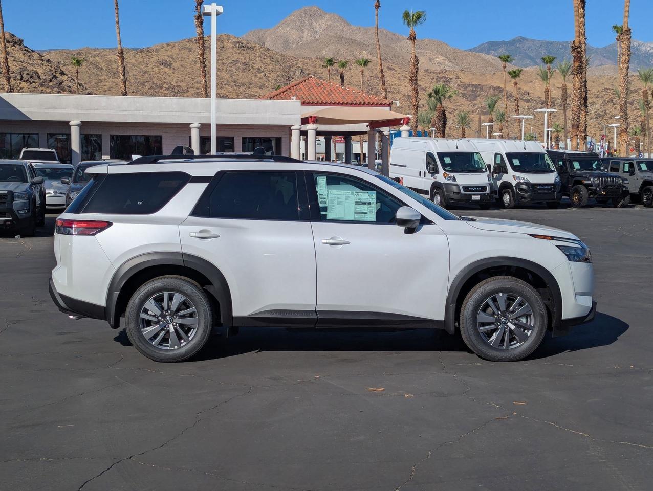 2025 Nissan Pathfinder SV Cathedral City CA