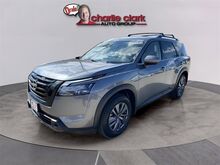 2025_Nissan_Pathfinder_SV_ El Paso TX