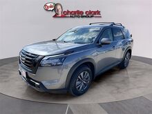 2025_Nissan_Pathfinder_SV_ El Paso TX
