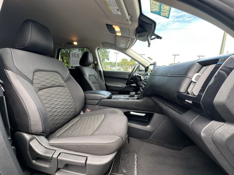 2025 Nissan Pathfinder SV Jacksonville FL