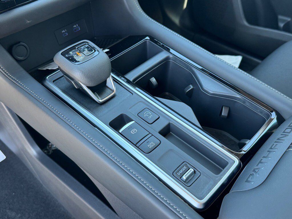 2025 Nissan Pathfinder SV Johnson City TN