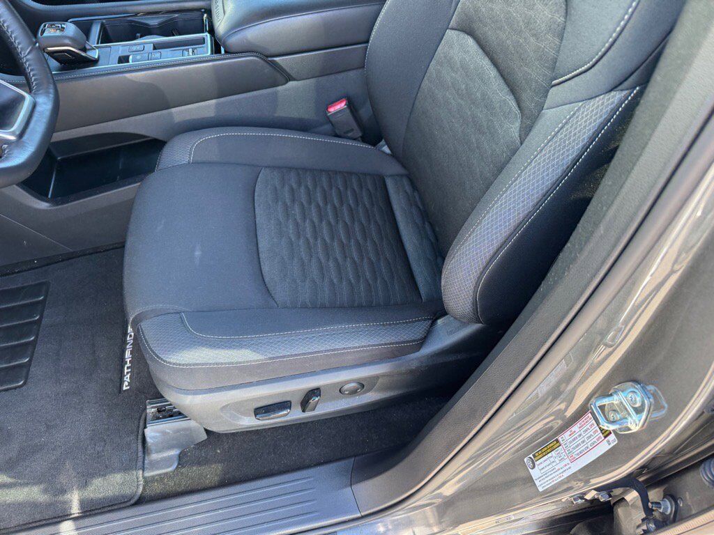 2025 Nissan Pathfinder SV Johnson City TN