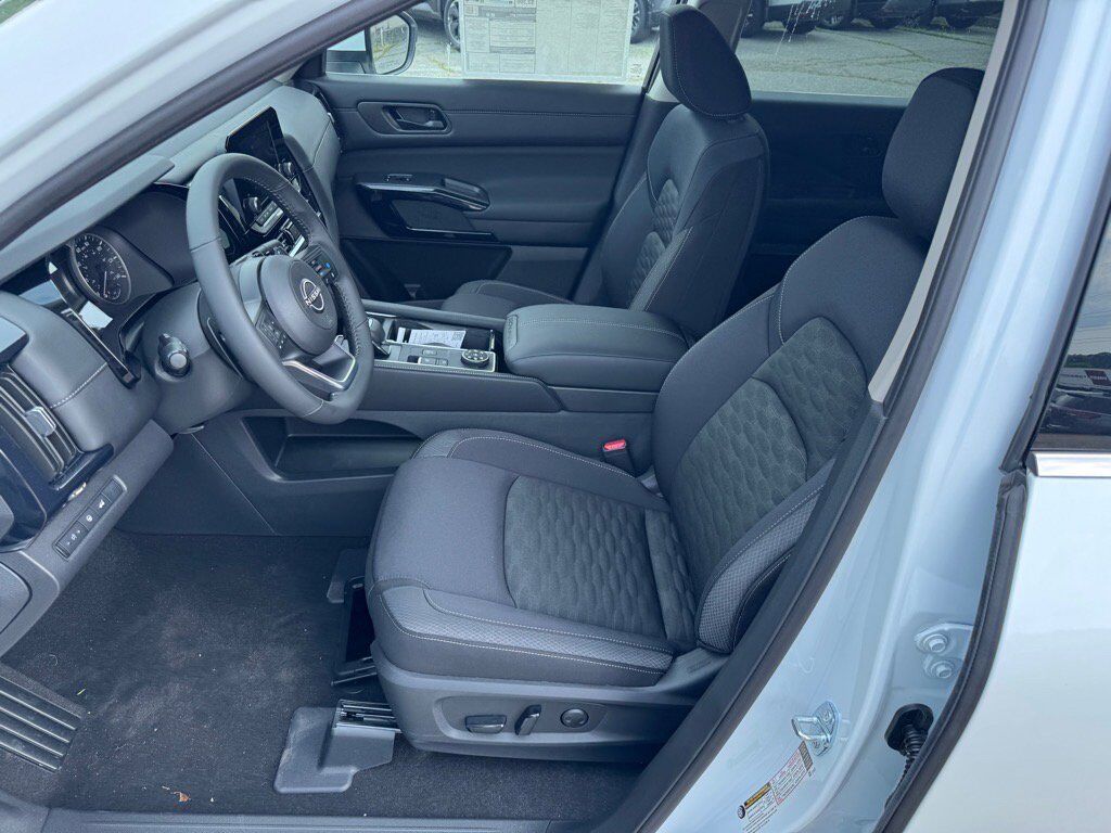 2025 Nissan Pathfinder SV Johnson City TN