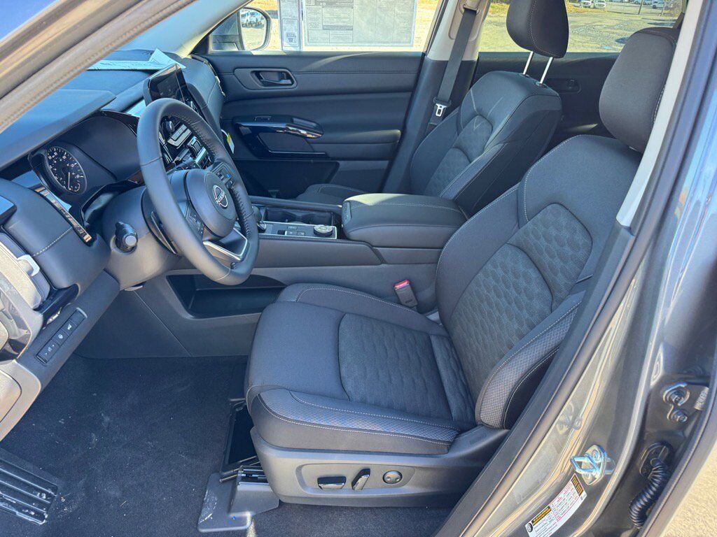 2025 Nissan Pathfinder SV Johnson City TN