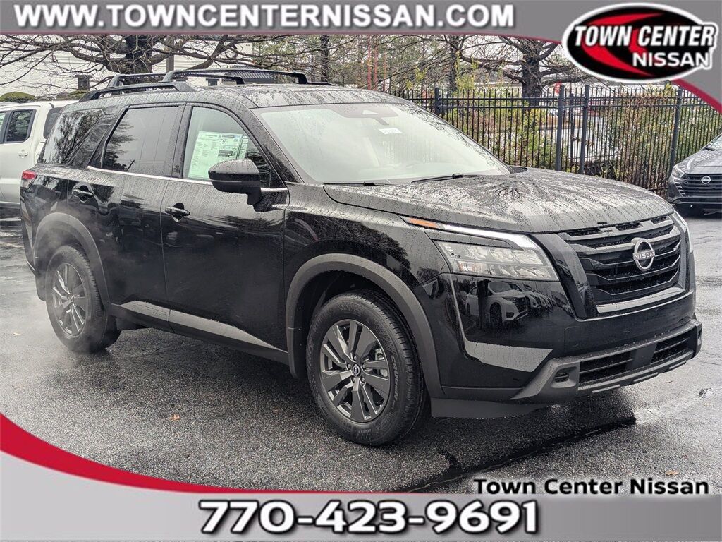 2025 Nissan Pathfinder SV