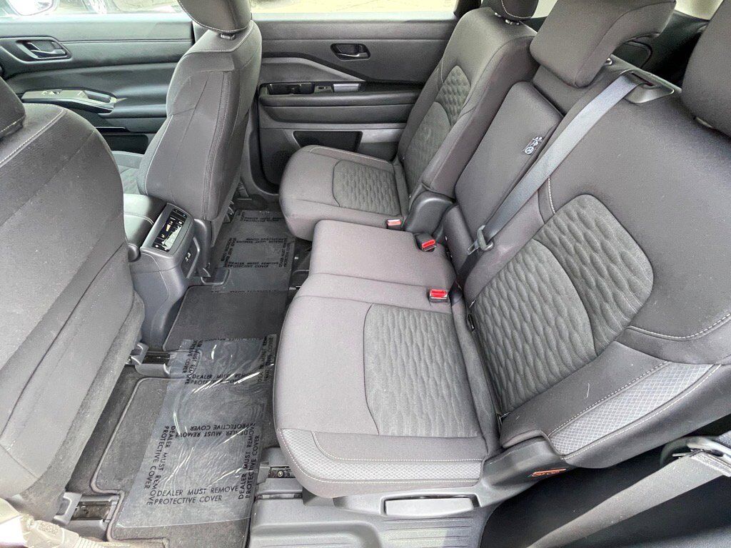2025 Nissan Pathfinder SV Oak Ridge TN