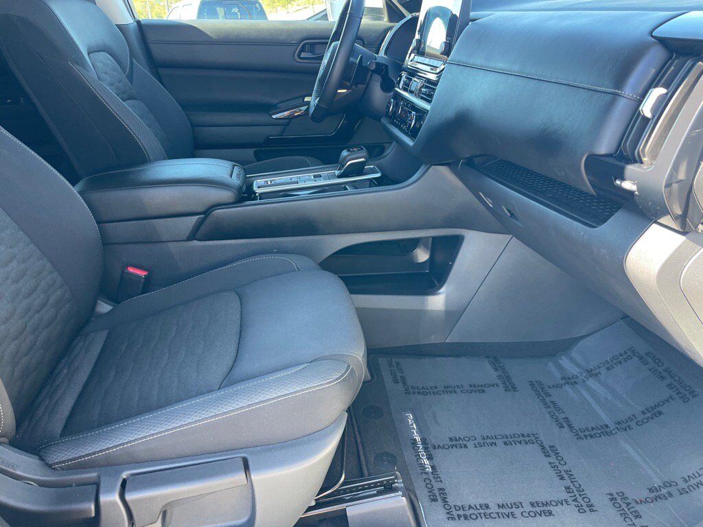 2025 Nissan Pathfinder SV Oak Ridge TN