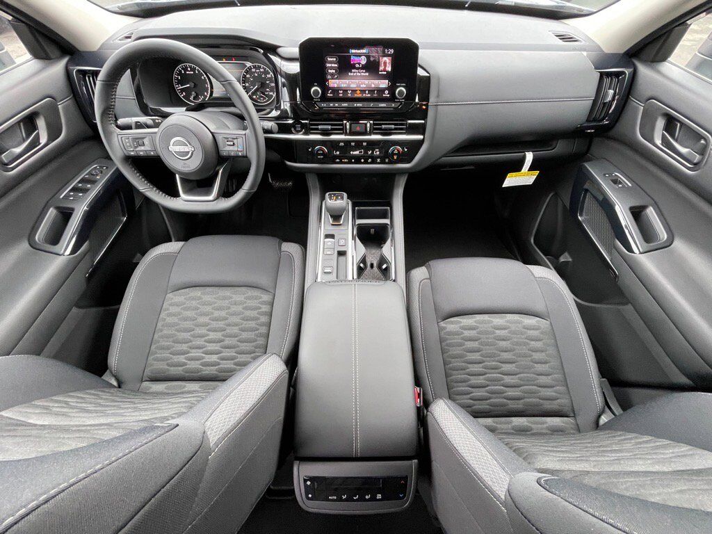 2025 Nissan Pathfinder SV Oak Ridge TN