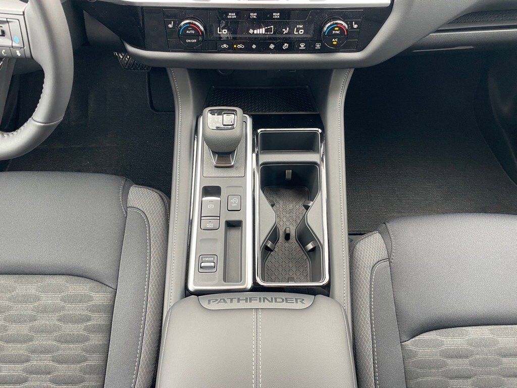 2025 Nissan Pathfinder SV Oak Ridge TN