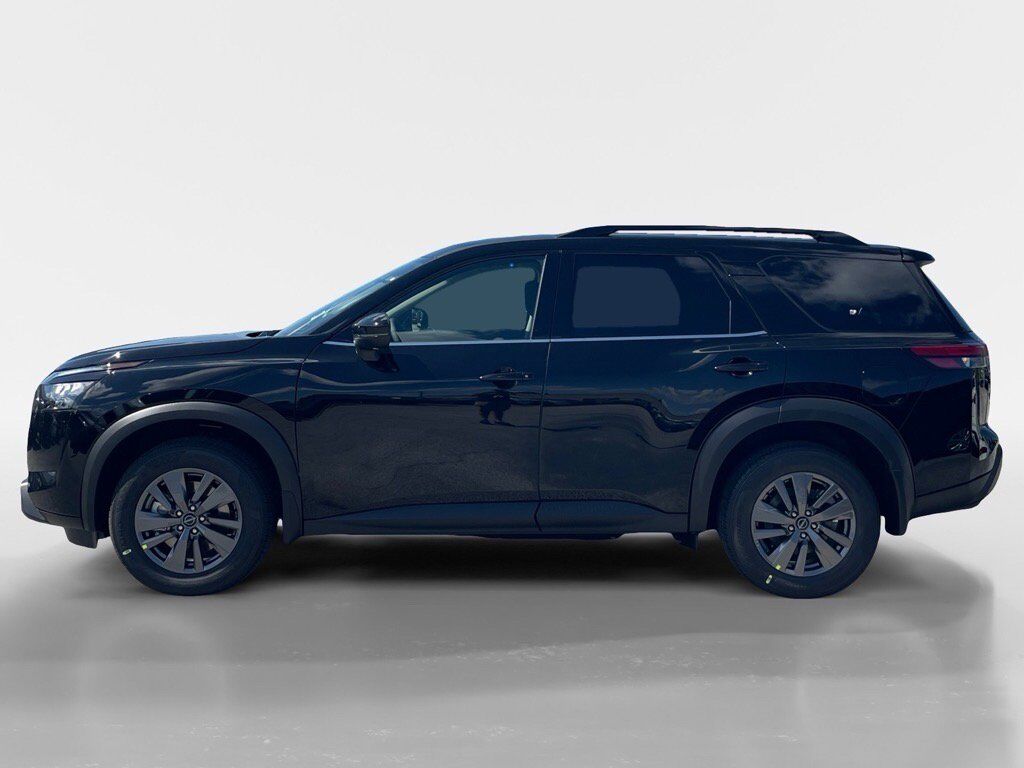 2025 Nissan Pathfinder SV photo 2