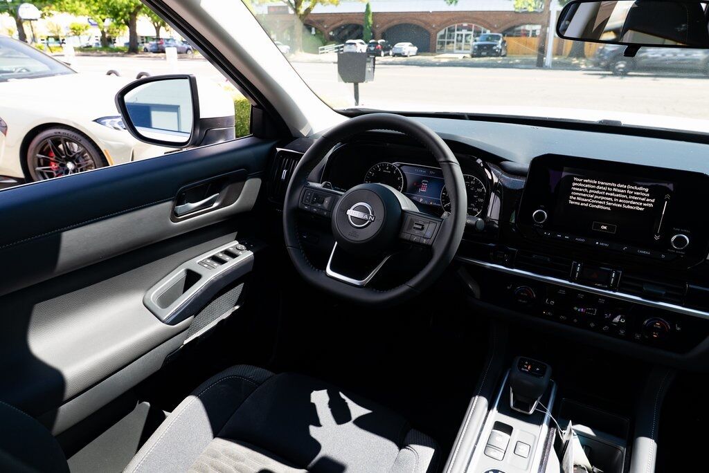 2025 Nissan Pathfinder SV Beaverton OR