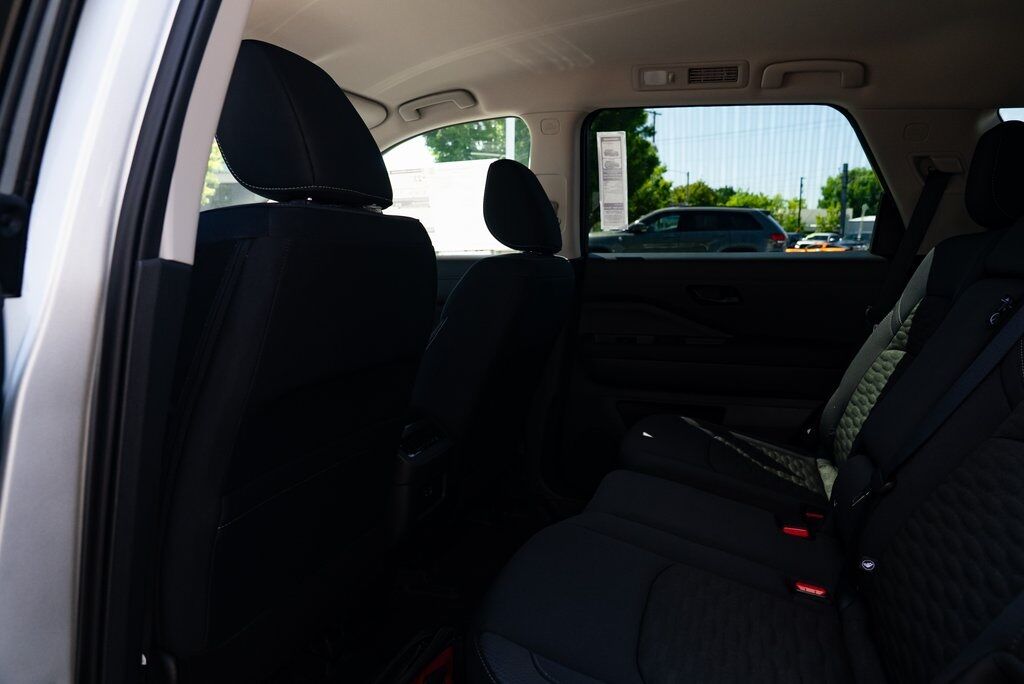 2025 Nissan Pathfinder SV Beaverton OR