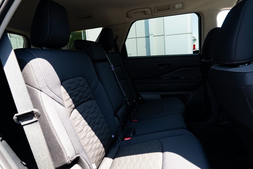 2025 Nissan Pathfinder SV Beaverton OR
